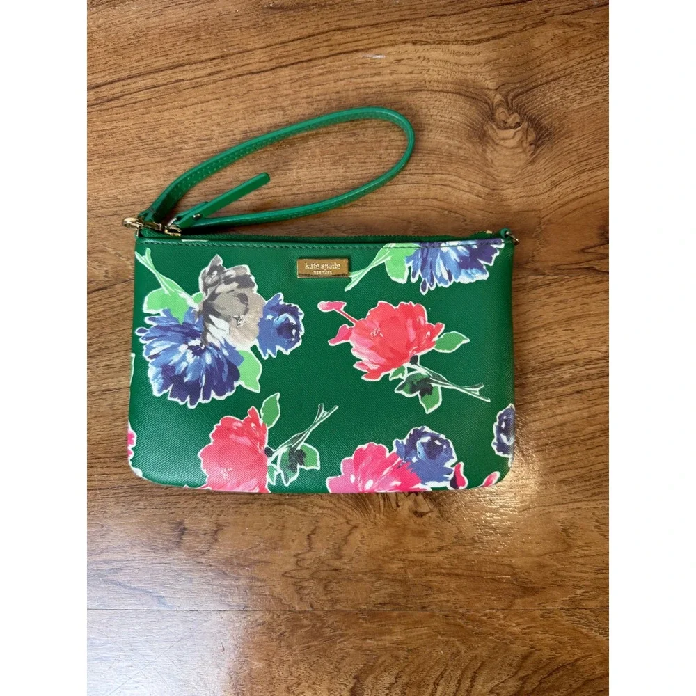 Kate Spade Green Floral Saffiano Leather Wristlet Pouch Zip Clutch Card Slots